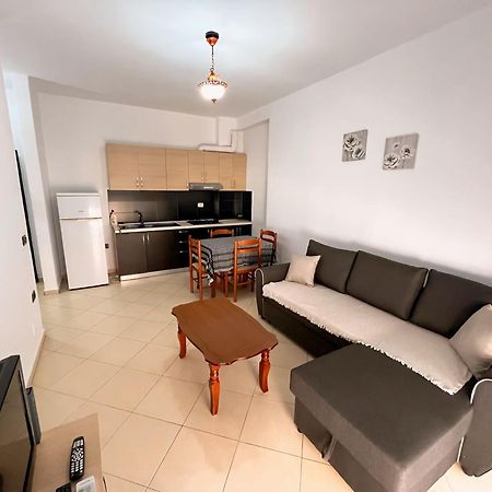 Gerald'S Central Apartments Vlore Exterior photo